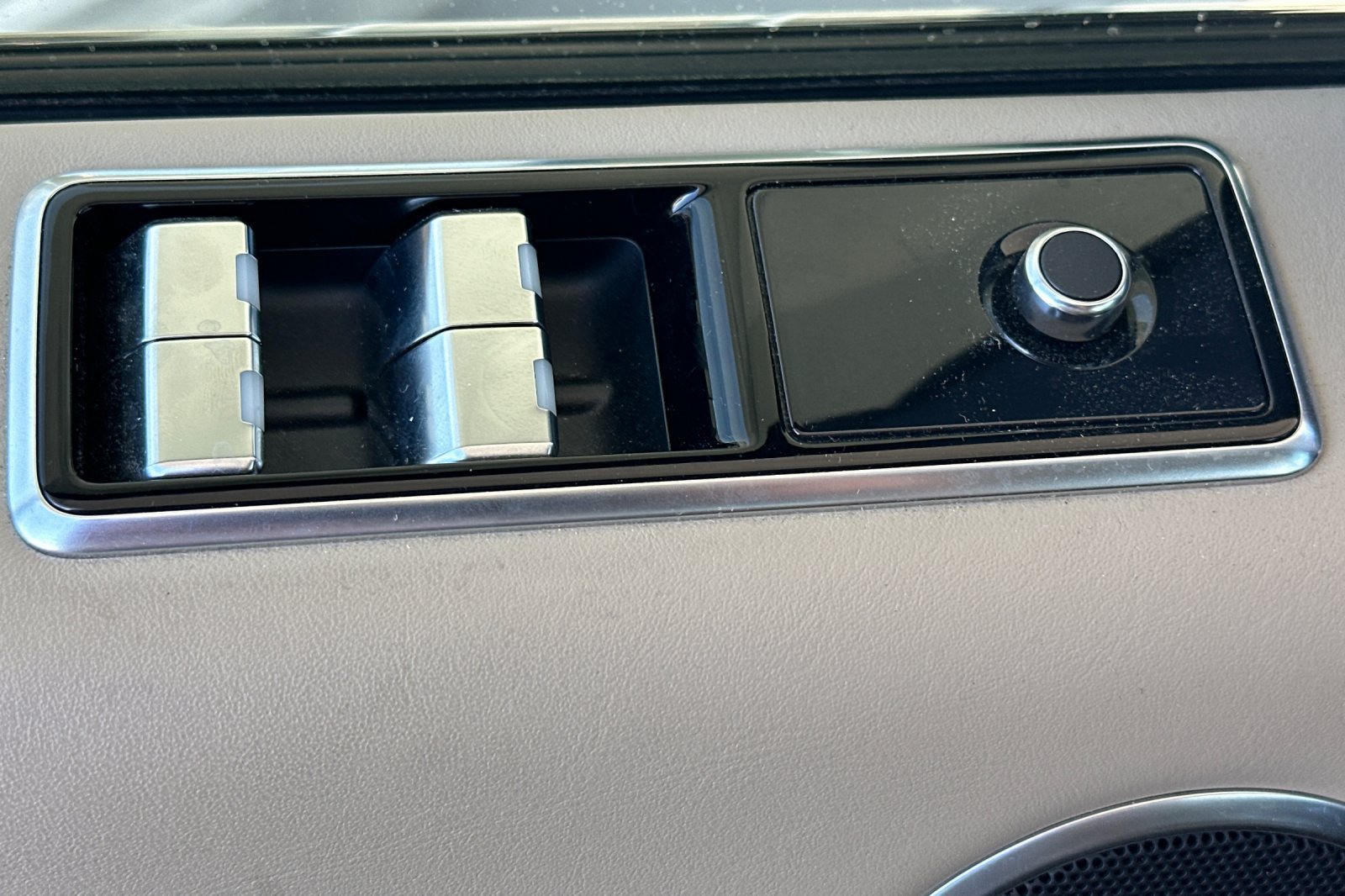 Used 2019 Land Rover Range Rover Sport Supercharged AWD/4WD image 13