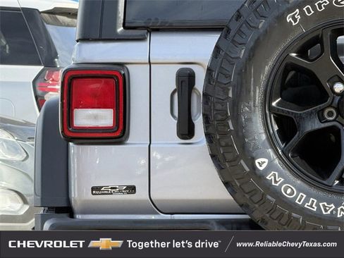 Used 2021 Jeep Wrangler Unlimited Sport image 11