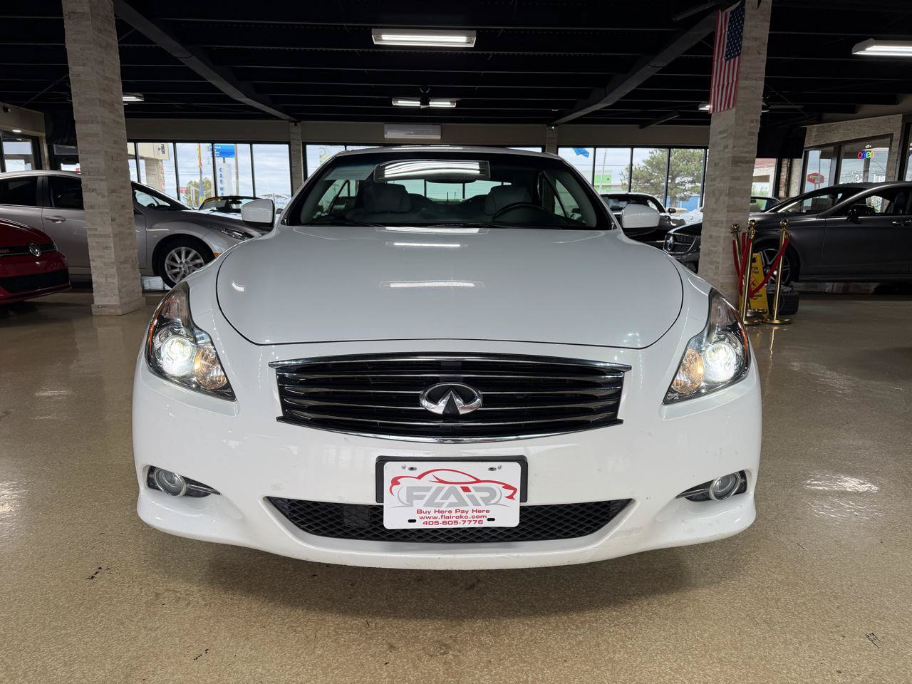 Used 2014 INFINITI Q60 Convertible w/ Premium Package RWD image 2