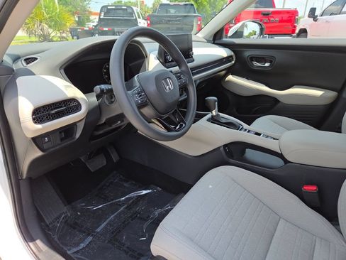 Used 2025 Honda HR-V LX image 29