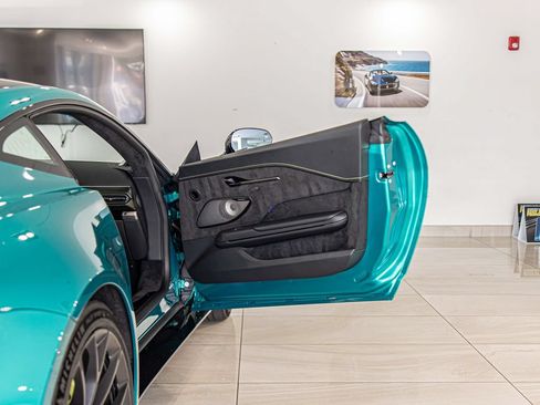 Used 2026 Aston Martin V8 Vantage Coupe RWD image 30