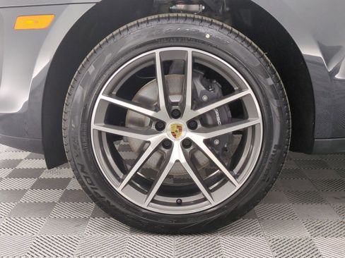 New 2026 Porsche Macan AWD/4WD image 10