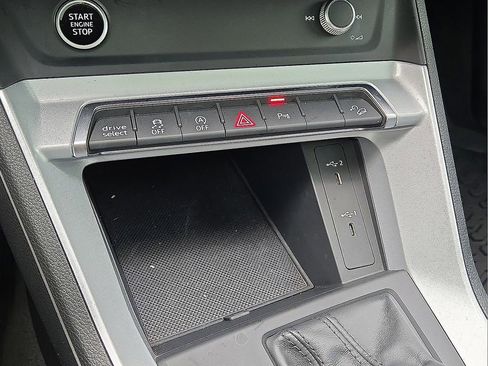 Used 2022 Audi Q3 2.0T Premium image 29