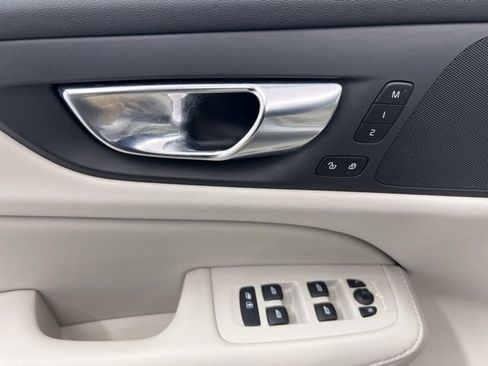 Used 2023 Volvo V60 B5 Cross Country Plus w/ Climate Package image 17