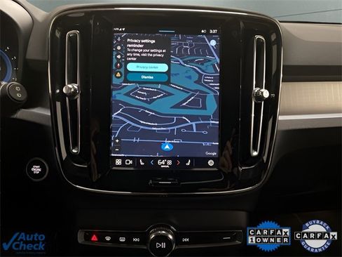 Used 2025 Volvo XC40 B5 Core image 36