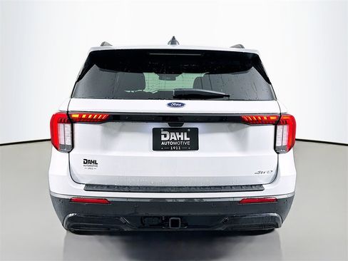 New 2026 Ford Explorer ST-Line w/ ST-Line Street Pack image 6