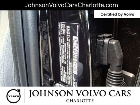 Used 2025 Volvo EX30 Ultra w/ Climate Package image 18