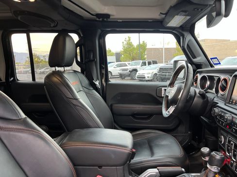Used 2021 Jeep Gladiator Mojave AWD/4WD image 21