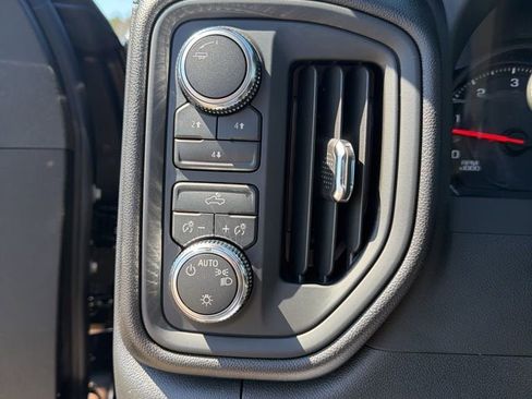 New 2026 GMC Sierra 2500 Pro AWD/4WD image 13