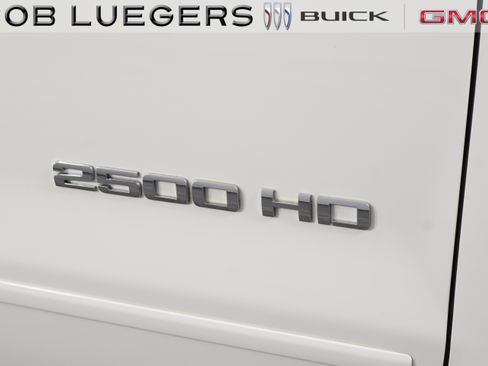Used 2019 Chevrolet Silverado 2500 LT w/ LT Plus Package AWD/4WD image 4