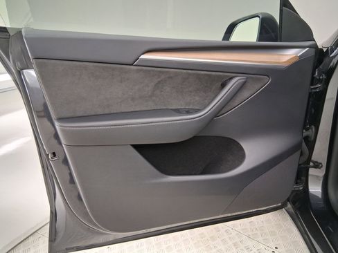 Used 2024 Tesla Model Y Long Range image 20