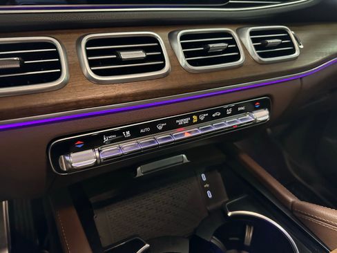 Used 2024 Mercedes-Benz GLE 350 4MATIC image 34