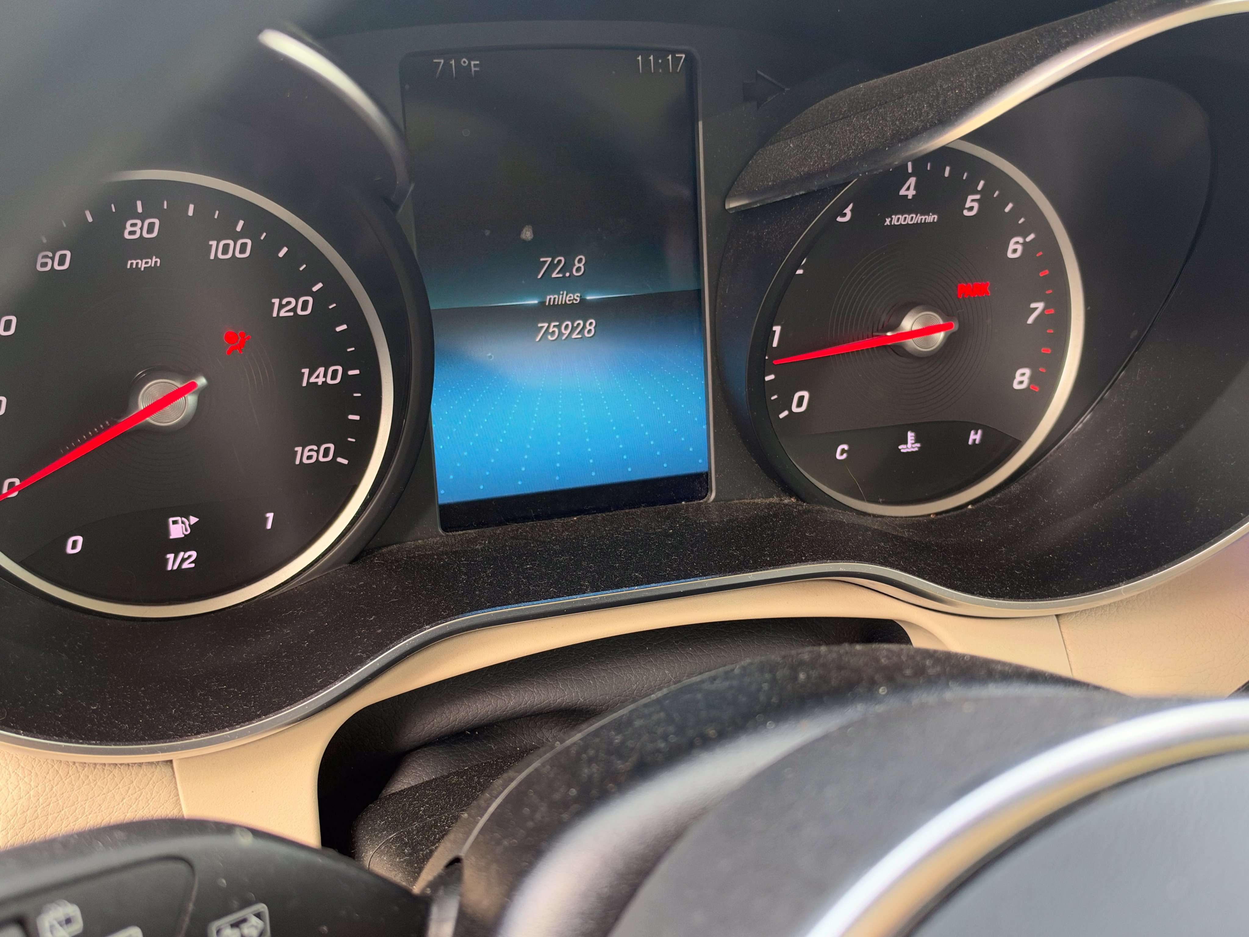 Used 2020 Mercedes-Benz GLC 300 4MATIC image 8
