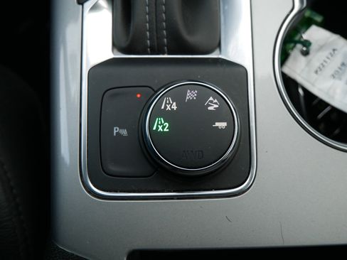 Used 2019 Chevrolet Blazer LT w/ Sun and Wheels Package image 31