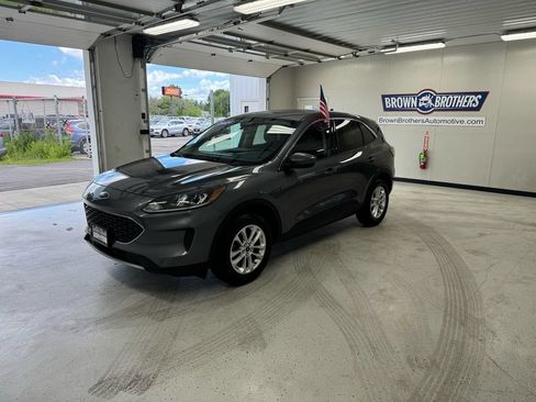 Used 2021 Ford Escape SE AWD/4WD image 1