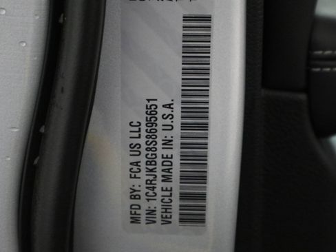 New 2025 Jeep Grand Cherokee L Limited image 40