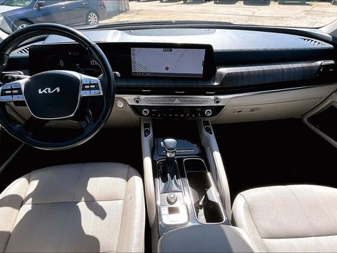 Used 2024 Kia Telluride EX image 14