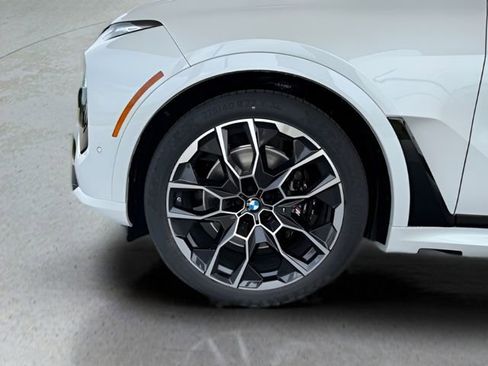 Used 2026 BMW X7 xDrive40i w/ M Sport Package image 20