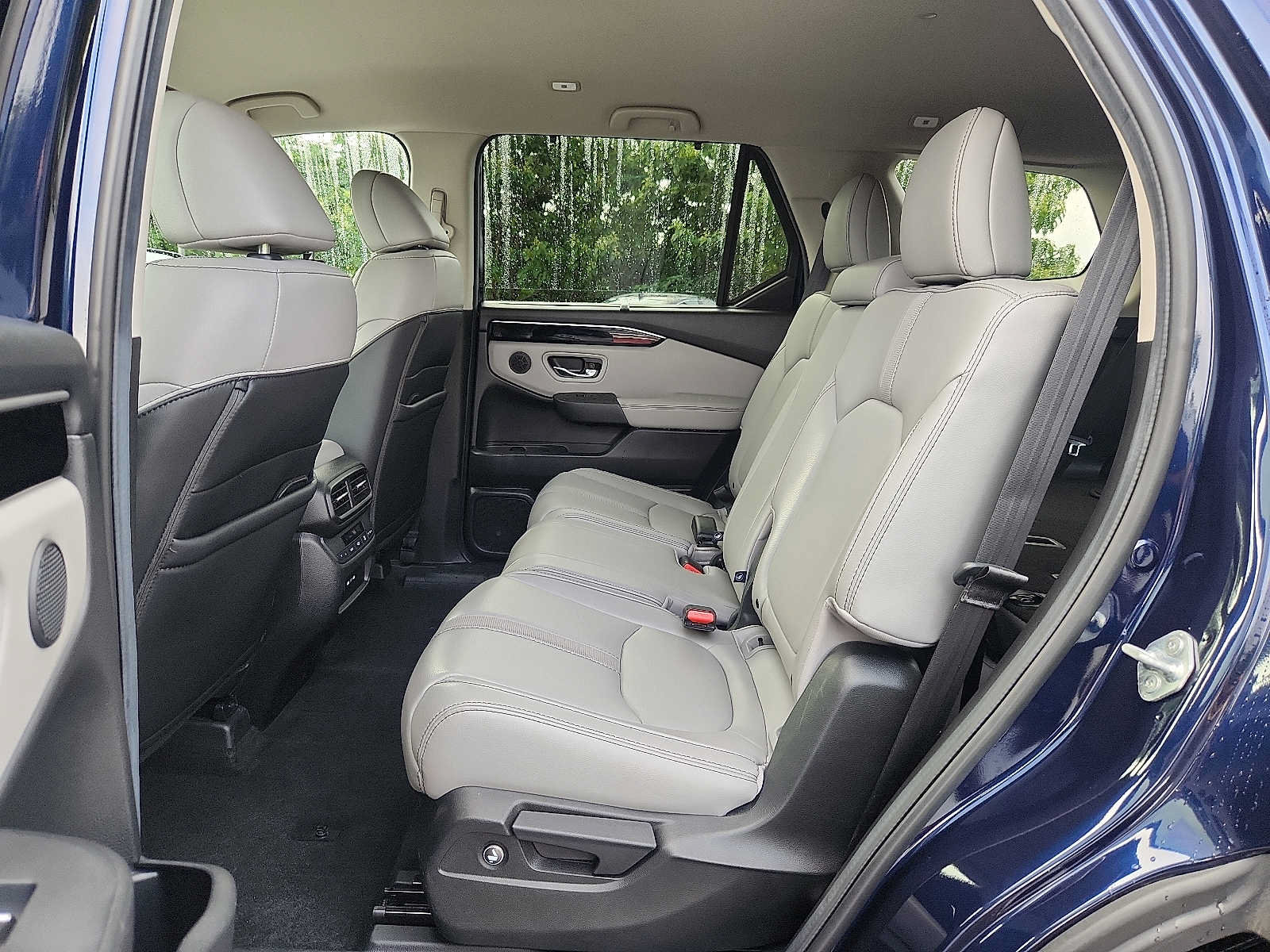 Certified 2025 Honda Pilot EX-L image 10
