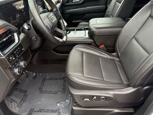 Used 2025 GMC Yukon Denali image 18