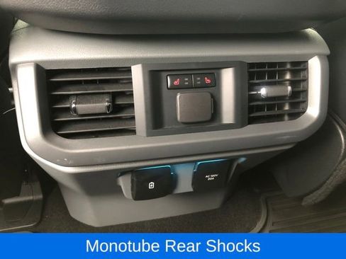 Used 2025 Ford F150 Lariat w/ Equipment Group 502A High image 11