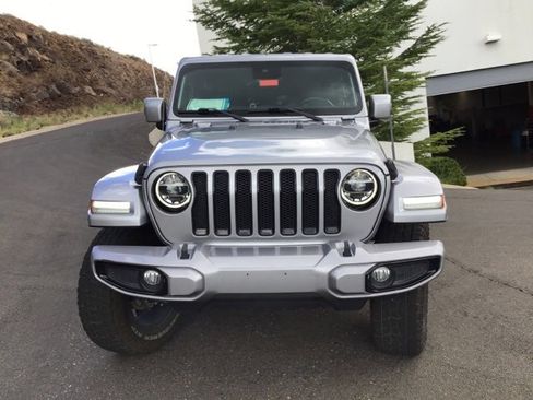 Used 2021 Jeep Wrangler Unlimited Sahara image 4