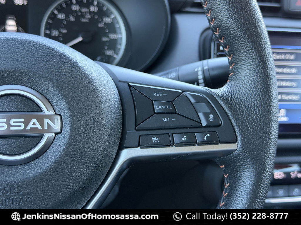 Certified 2025 Nissan Versa SR w/ Trunk Package FWD image 41