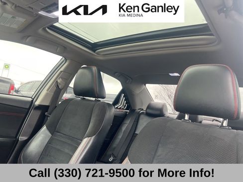 Used 2015 Toyota Camry XSE w/ Advanced Technology Package image 42