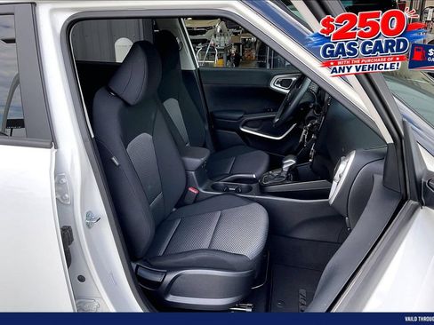 Used 2024 Kia Soul LX w/ Option Group 015 FWD image 7