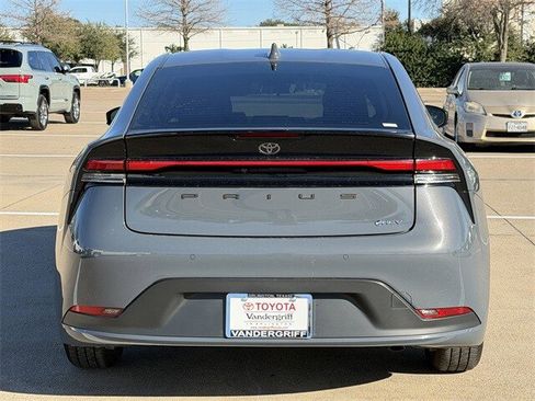 Used 2024 Toyota Prius Limited image 5
