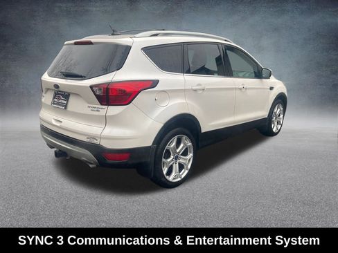 Used 2019 Ford Escape Titanium image 6