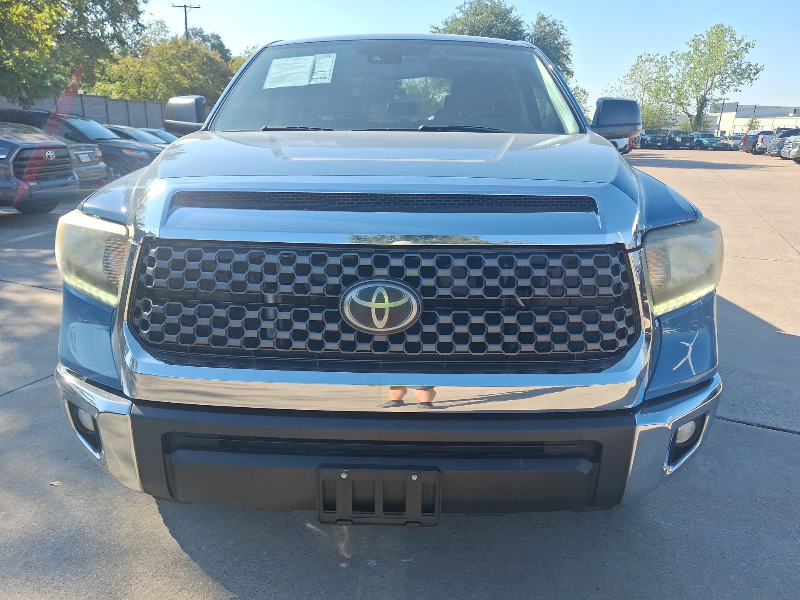 Used 2020 Toyota Tundra SR5 w/ SR5 Leather Package AWD/4WD image 9