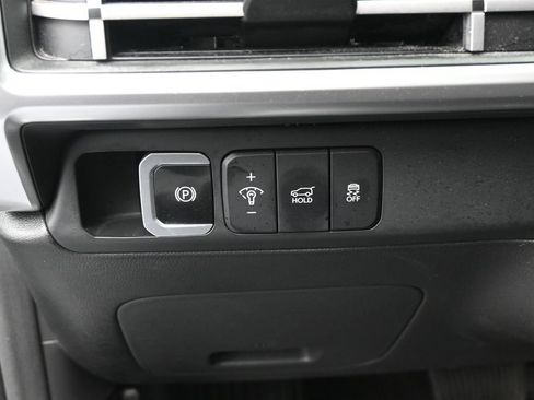 Used 2025 Hyundai Santa Fe SE FWD image 16