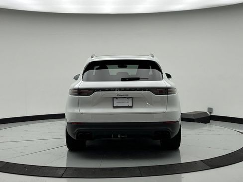 Used 2023 Porsche Cayenne AWD/4WD image 8