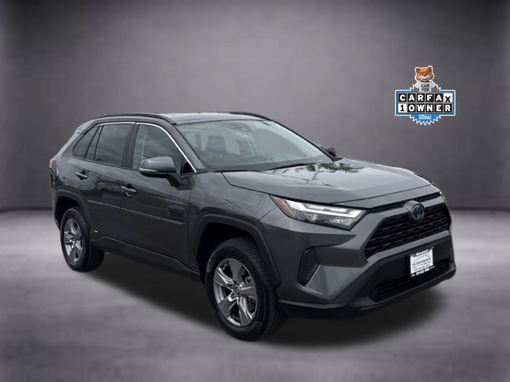 Used 2023 Toyota RAV4 LE AWD/4WD image 2