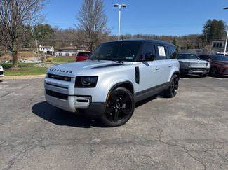 Used 2024 Land Rover Defender 110 SE video 1