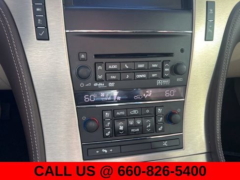 Used 2011 Cadillac Escalade Platinum AWD/4WD image 24