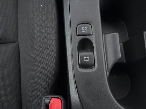 Certified 2024 Toyota Corolla LE image 31