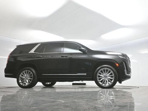 Used 2023 Cadillac Escalade Premium Luxury w/ Performance Package AWD/4WD image 62