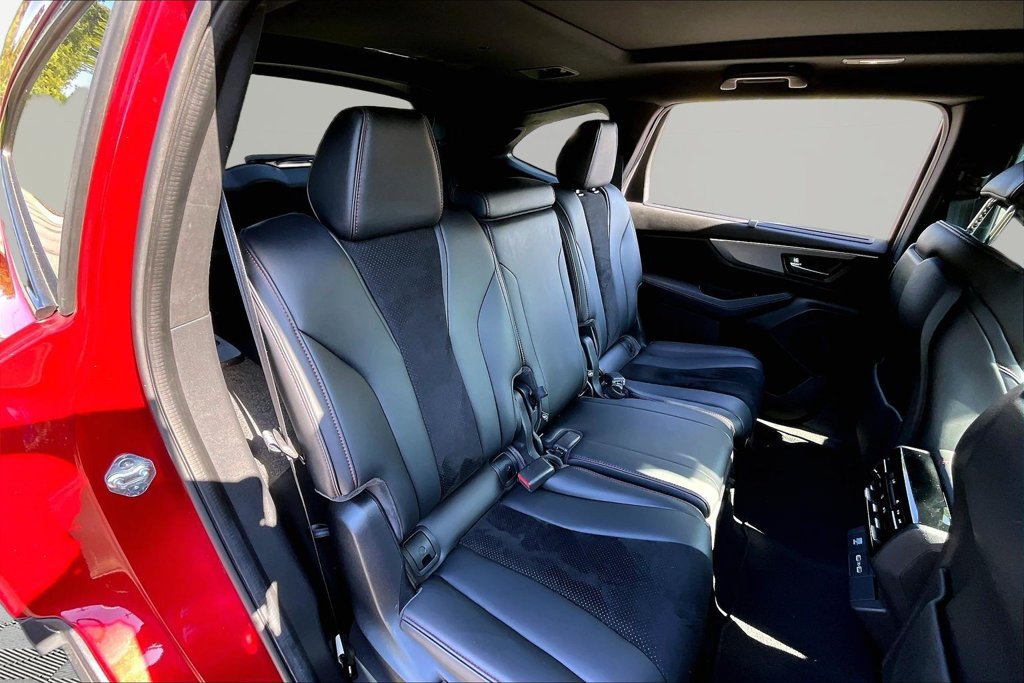 Used 2023 Acura MDX A-Spec AWD/4WD image 18