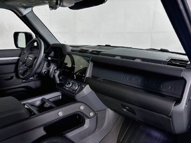 New 2026 Land Rover Defender 110 S AWD/4WD image 25