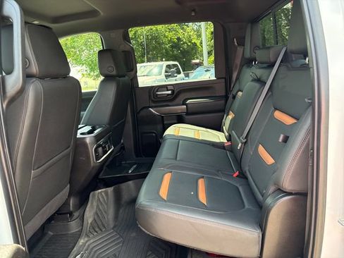 Used 2022 GMC Sierra 2500 AT4 w/ AT4 Preferred Package AWD/4WD image 19