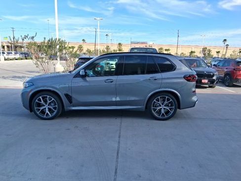 New 2026 BMW X5 xDrive50e w/ Executive Package AWD/4WD image 3