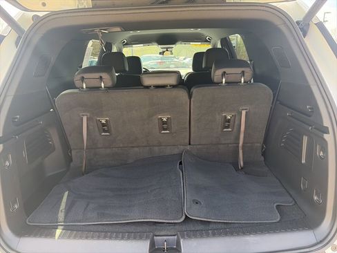 Used 2026 Chevrolet Traverse LT image 11