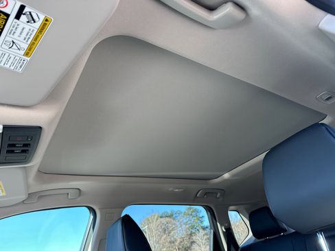 New 2026 Nissan Rogue SV image 33