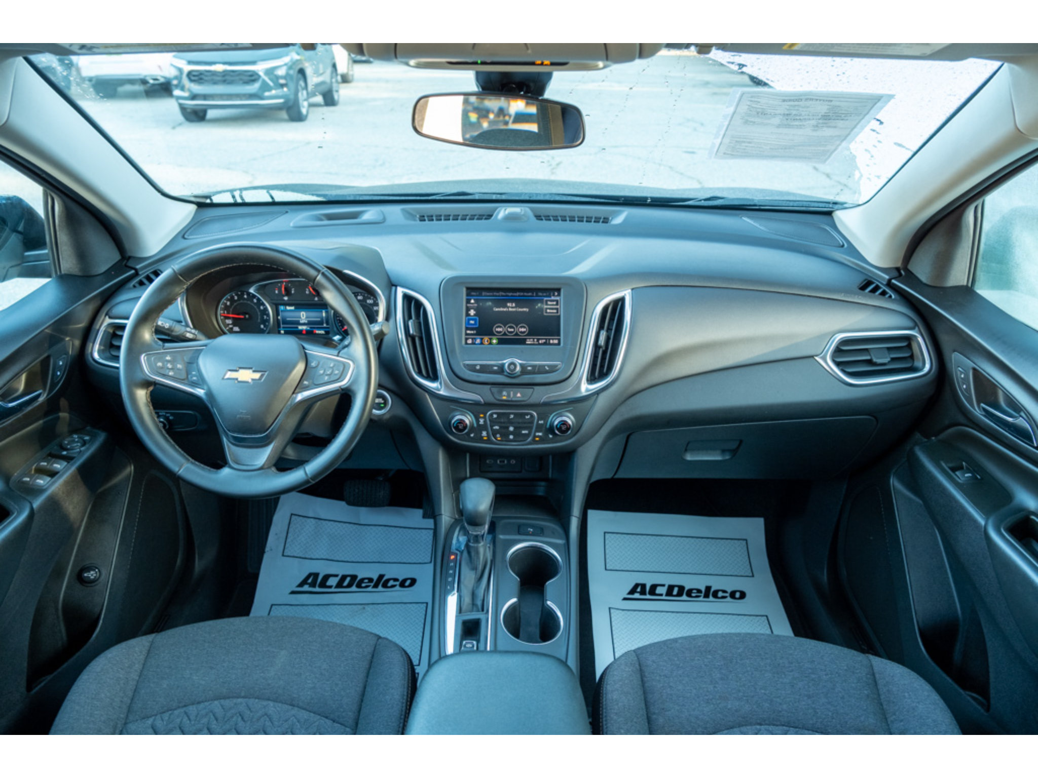 Used 2024 Chevrolet Equinox LT FWD image 32