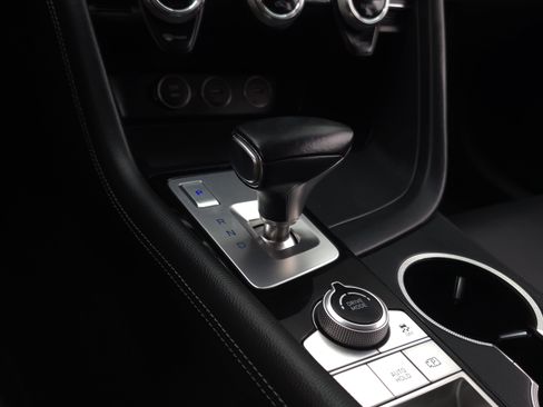 Used 2022 Genesis G70 2.0T image 20