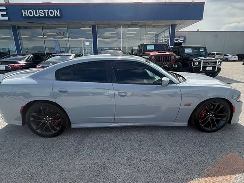 Used 2022 Dodge Charger Scat Pack w/ Plus Group RWD image 7