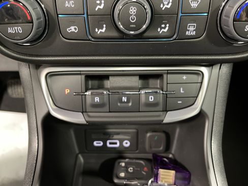 Used 2022 GMC Terrain SLE w/ Driver Convenience Package image 25