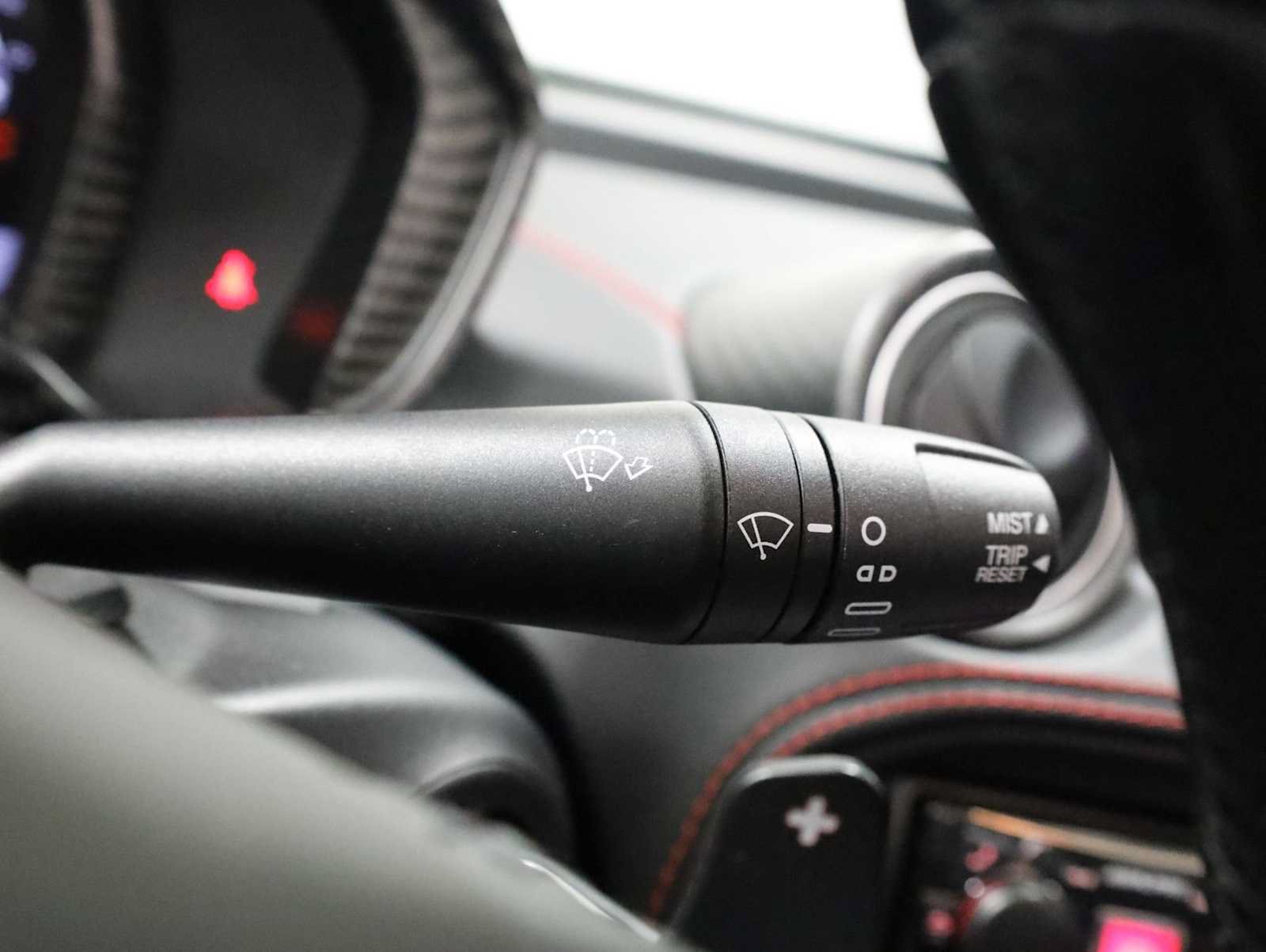 Used 2016 Alfa Romeo 4C Spider RWD image 27